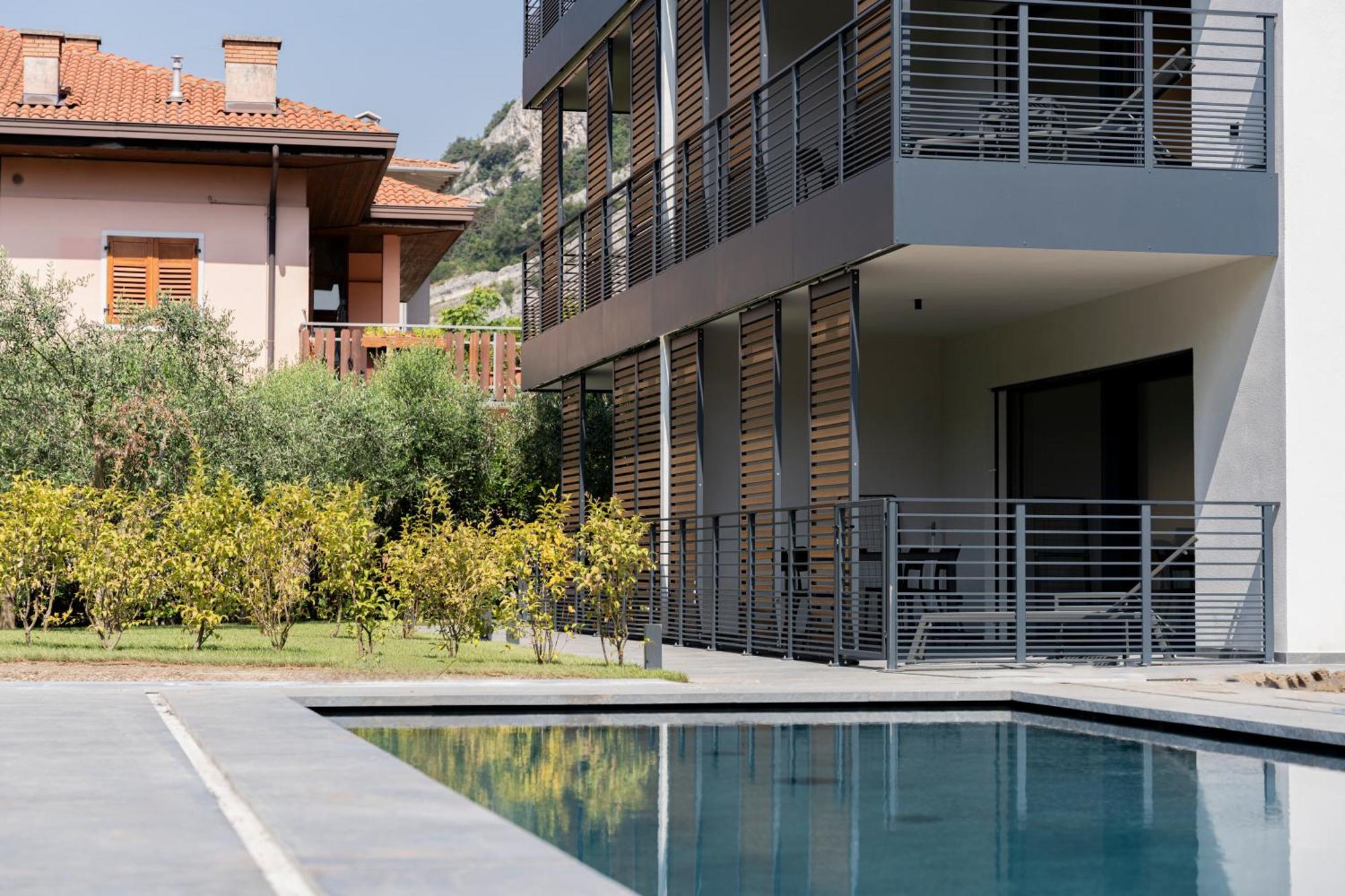 Casa 32 Loft - Garda Lake Torbole Sul Garda Exteriör bild