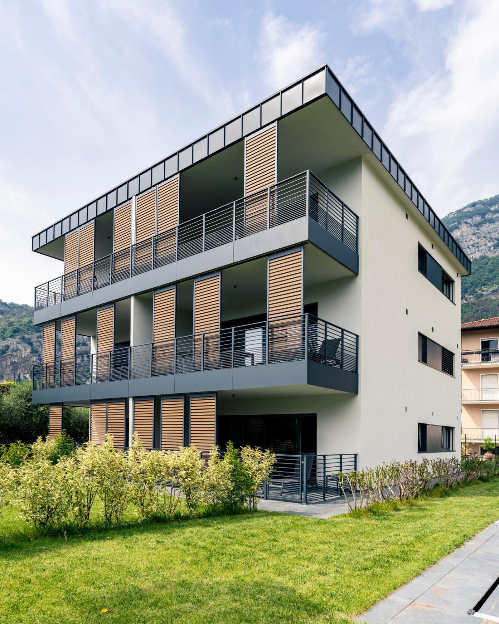 Casa 32 Loft - Garda Lake Torbole Sul Garda Exteriör bild
